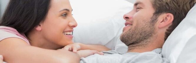 Szexuálisan aktív férfi nővel